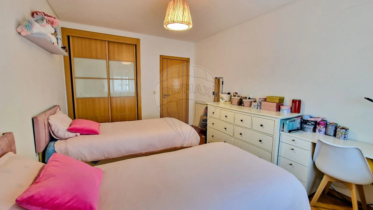 Apartamento T2 para Venda em Póvoa de Santa Iria e Forte da Casa Foto 15
