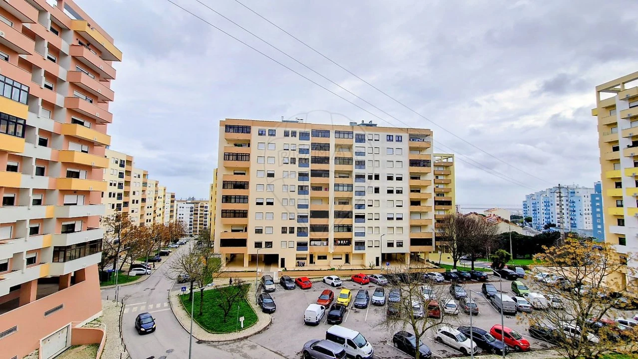 Apartamento T2 para Venda em Póvoa de Santa Iria e Forte da Casa Foto 20