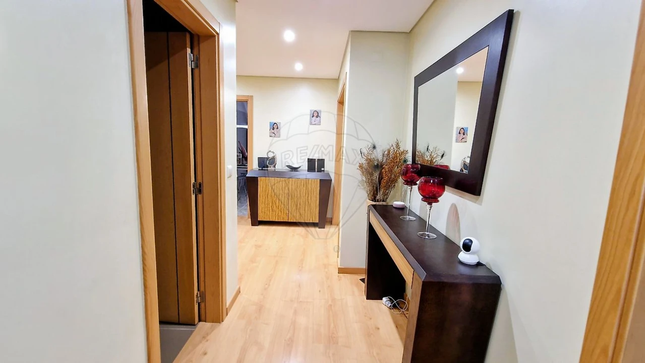 Apartamento T2 para Venda em Póvoa de Santa Iria e Forte da Casa Foto 11