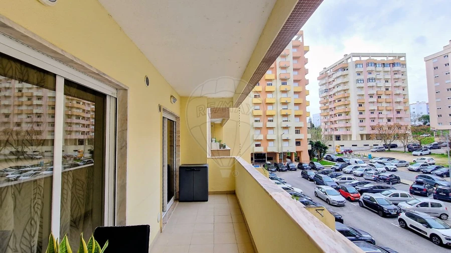 Apartamento T2 para Venda em Póvoa de Santa Iria e Forte da Casa Foto 8