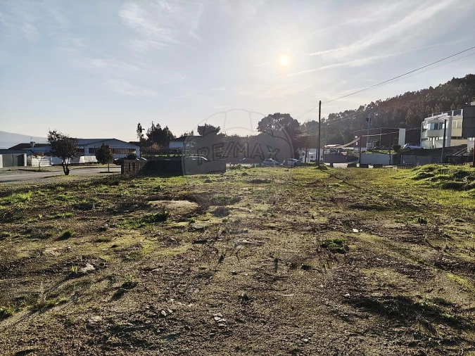 Terreno para Venda em Macieira de Cambra Foto 5
