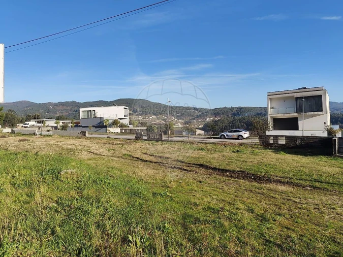Terreno para Venda em Macieira de Cambra Foto 6