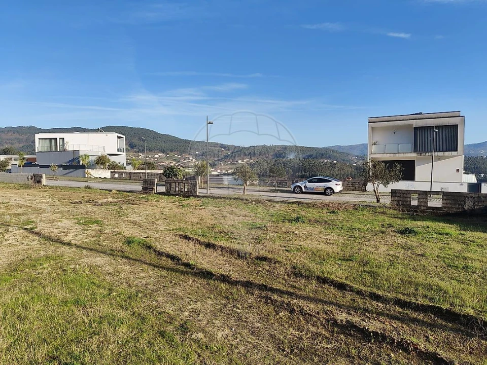 Terreno para Venda em Macieira de Cambra Foto 8