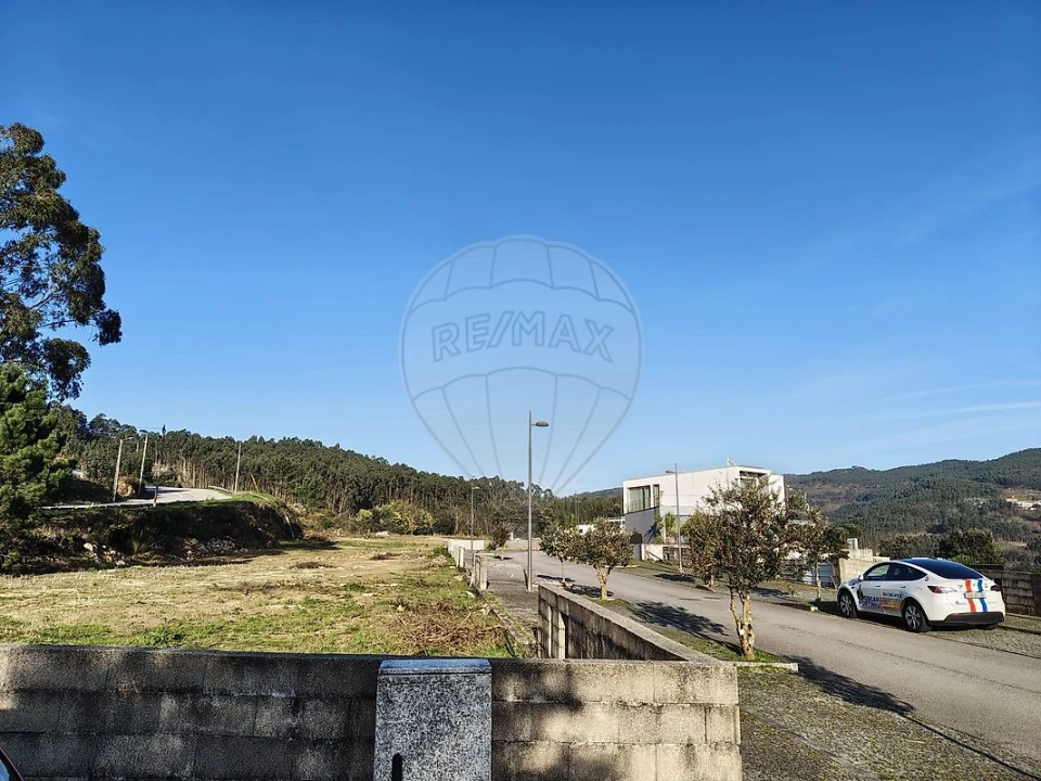 Terreno para Venda em Macieira de Cambra Foto 4