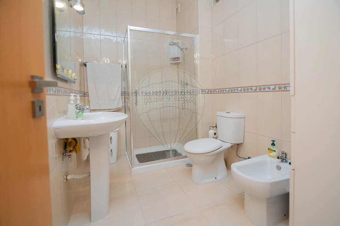 Apartamento T1 para Venda em Portimão Foto 21