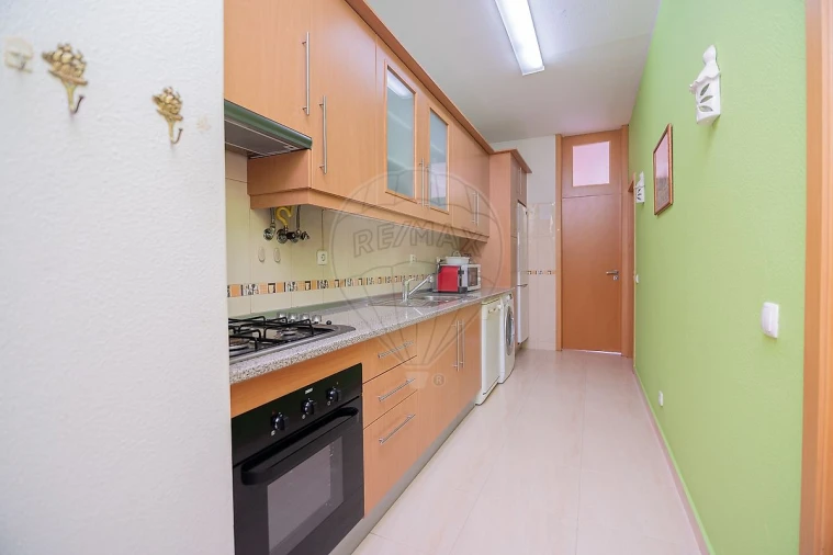 Apartamento T1 para Venda em Portimão Foto 8