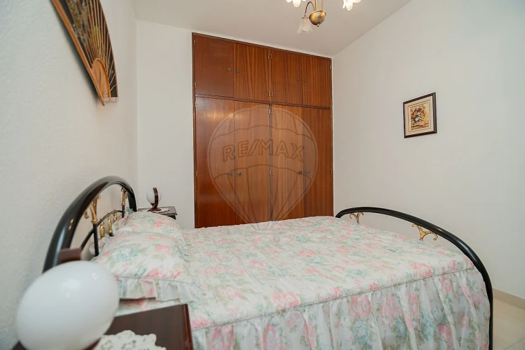 Apartamento T1 para Venda em Portimão Foto 19