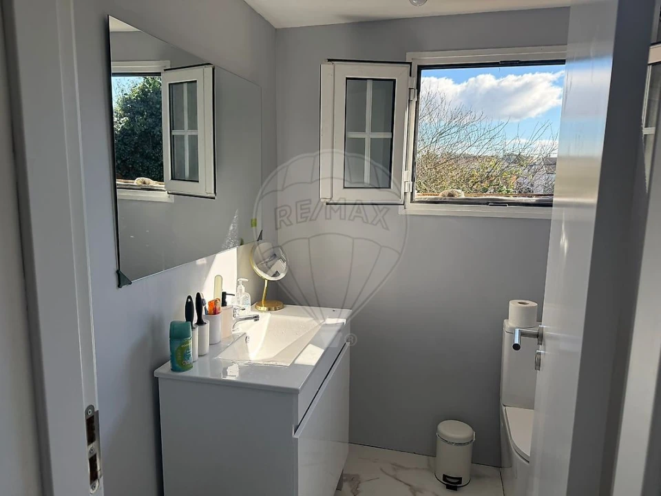 Moradia T4 para Venda em Amoreira da Gândara, Paredes do Bairro e Ancas Foto 3