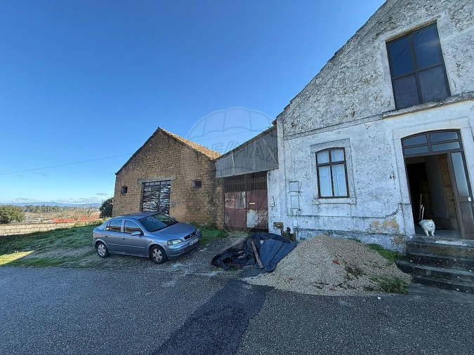 Moradia T4 para Venda em Amoreira da Gândara, Paredes do Bairro e Ancas Foto 4