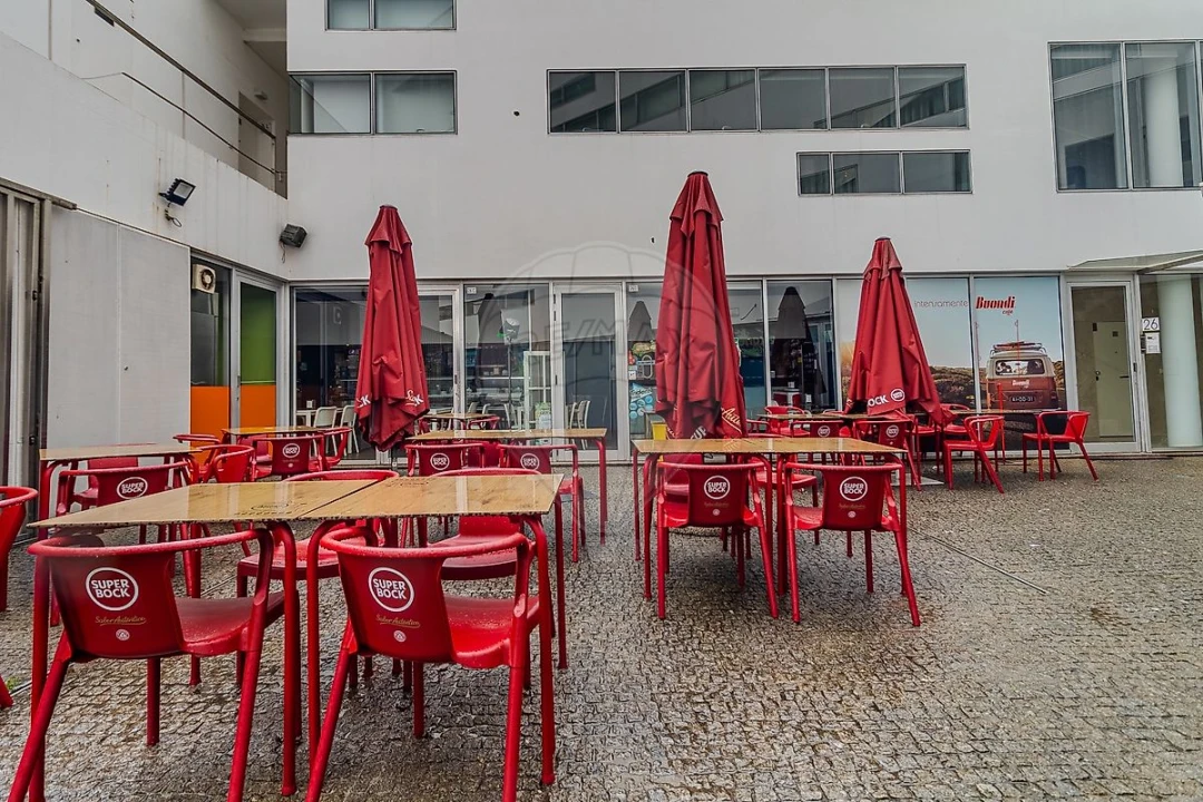 Negócio para Venda em Lordelo do Ouro e Massarelos Foto 7