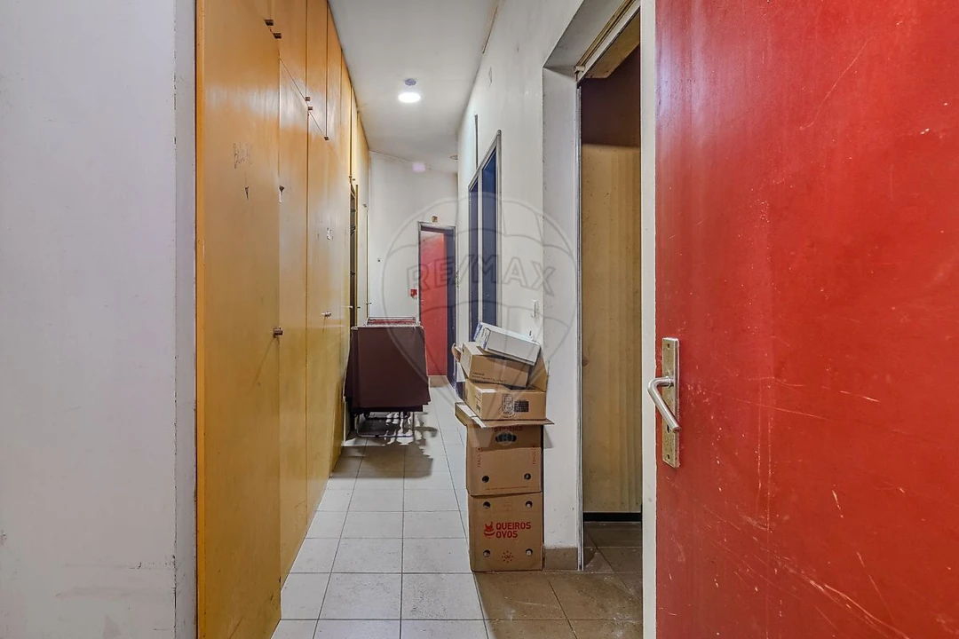 Negócio para Venda em Lordelo do Ouro e Massarelos Foto 13