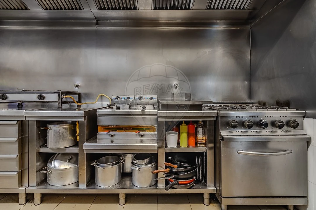 Negócio para Venda em Lordelo do Ouro e Massarelos Foto 15