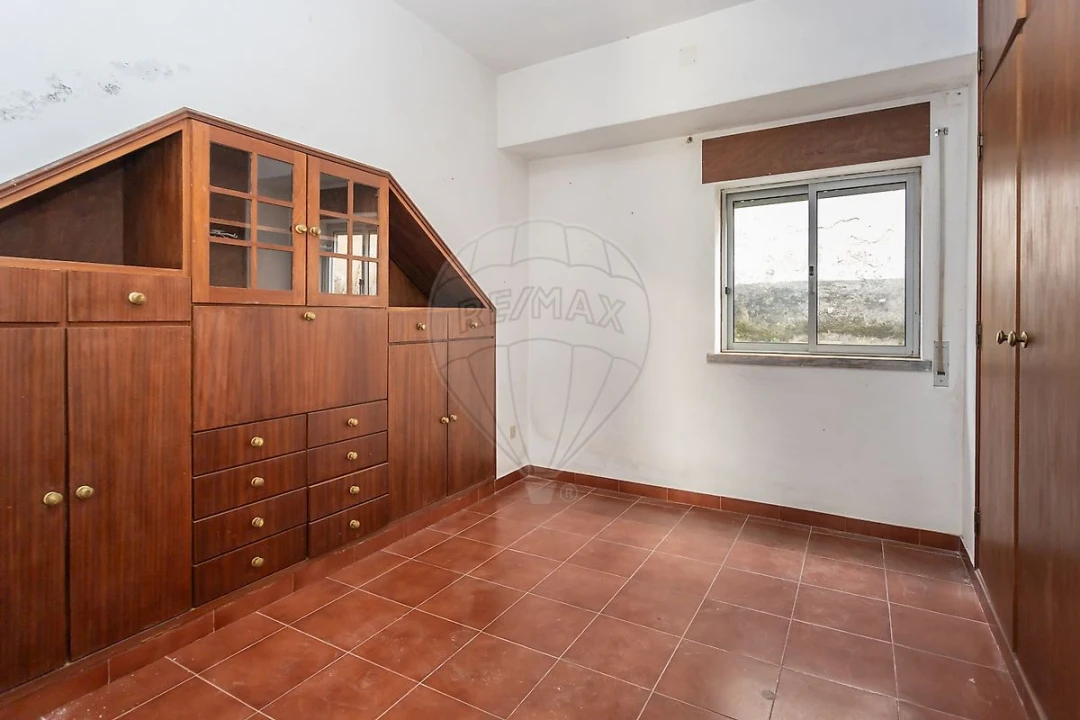 Moradia T2 para Venda em Sesimbra (Castelo) Foto 5