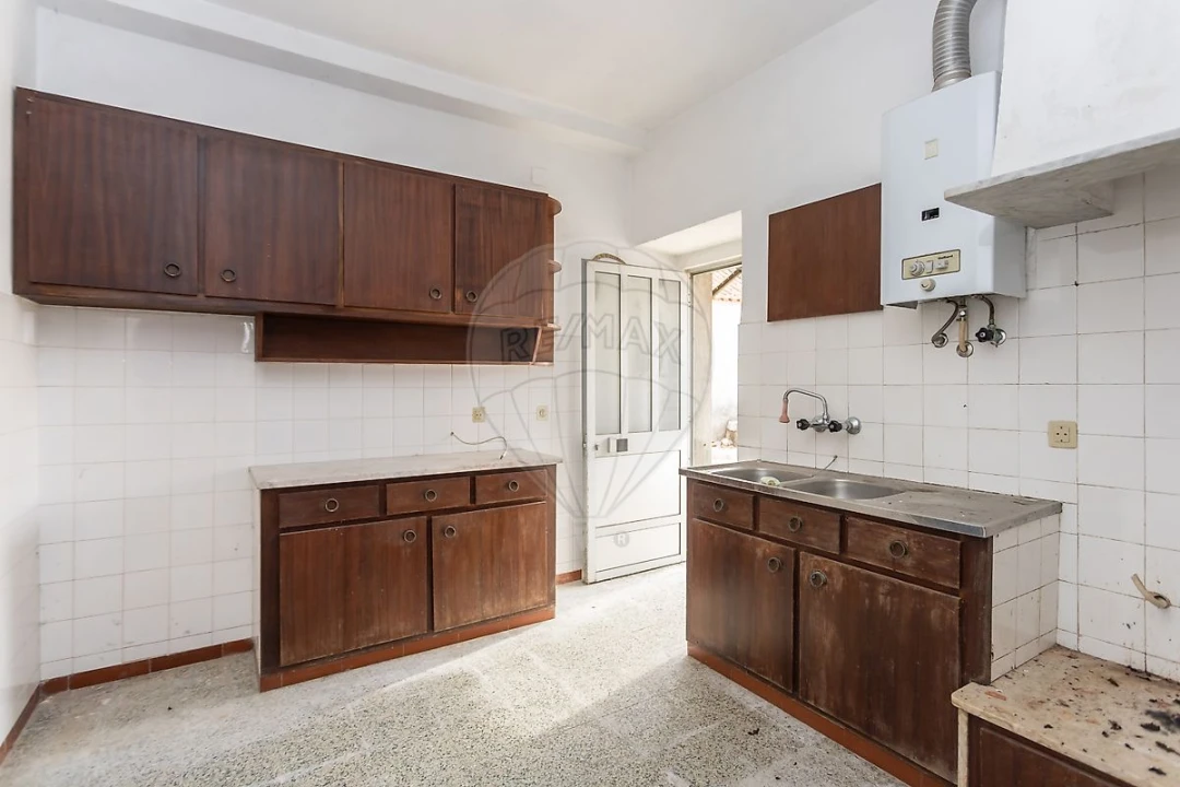 Moradia T2 para Venda em Sesimbra (Castelo) Foto 3