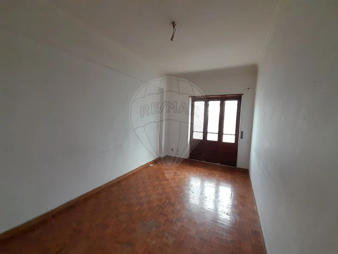 Apartamento T3 para Venda em Almada, Cova da Piedade, Pragal e Cacilhas Foto 7