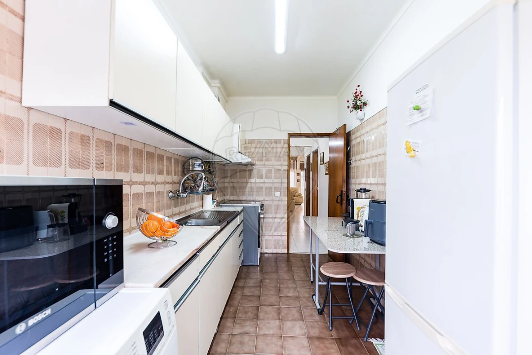 Apartamento T3 para Venda em Seixal, Arrentela e Aldeia de Paio Pires Foto 10