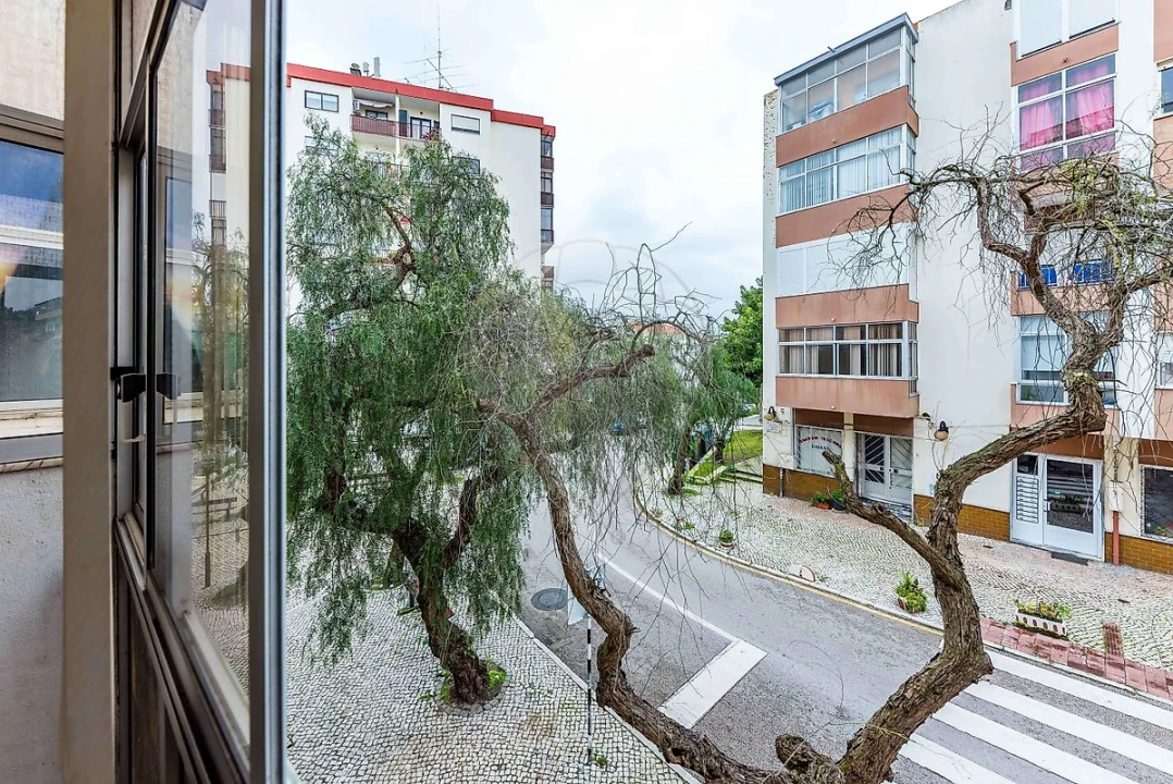 Apartamento T3 para Venda em Seixal, Arrentela e Aldeia de Paio Pires Foto 9
