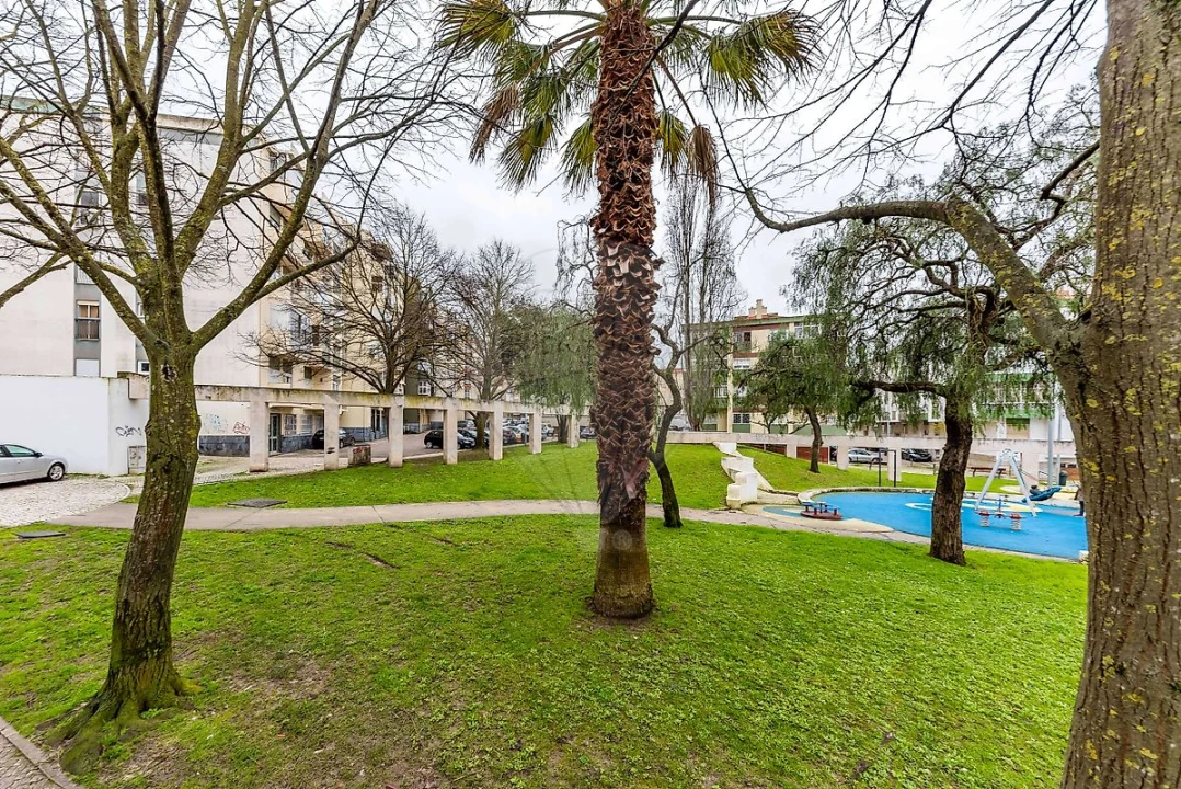 Apartamento T3 para Venda em Seixal, Arrentela e Aldeia de Paio Pires Foto 17