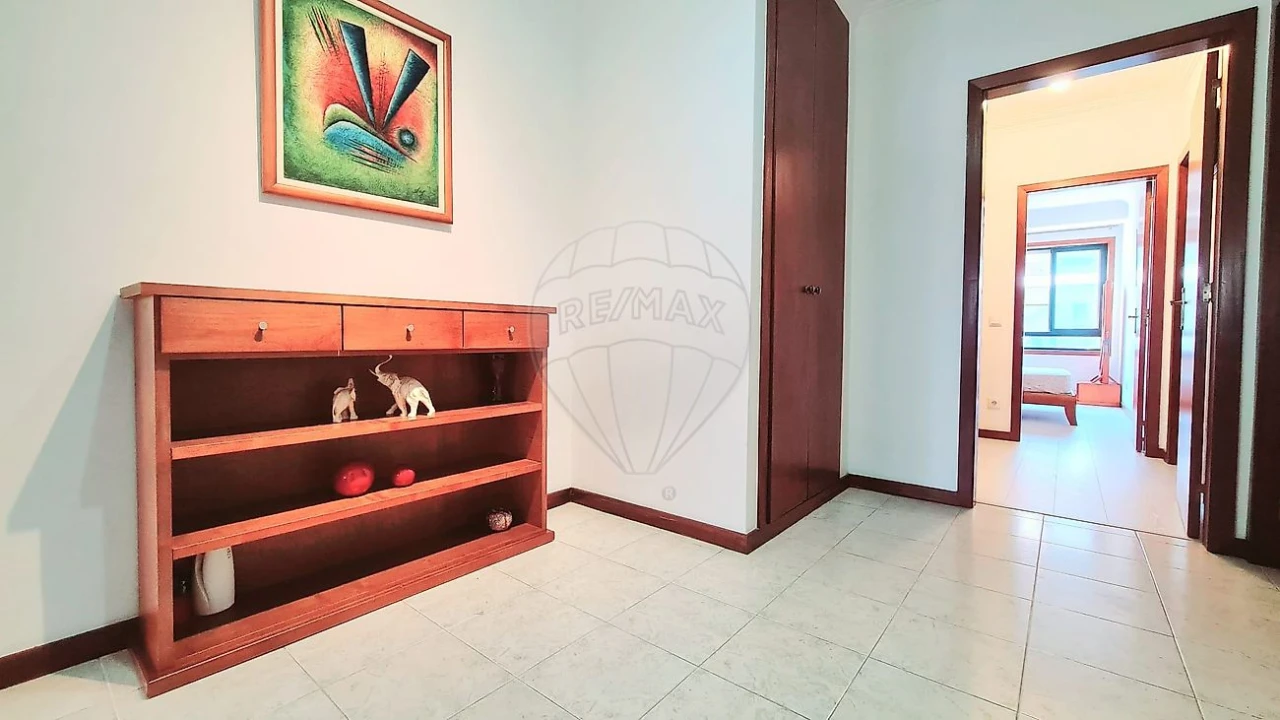 Apartamento T3 para Arrendamento em Espinho Foto 11