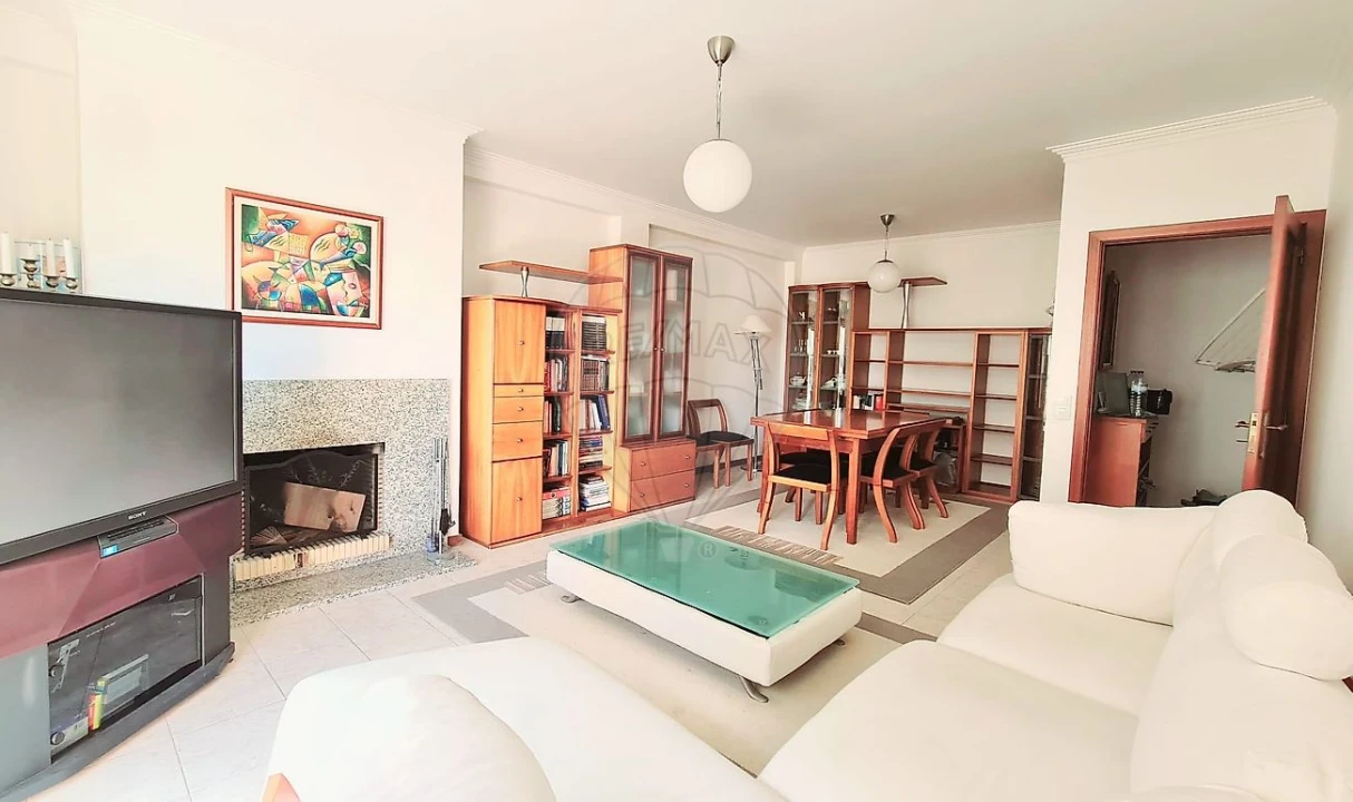 Apartamento T3 para Arrendamento em Espinho Foto 2