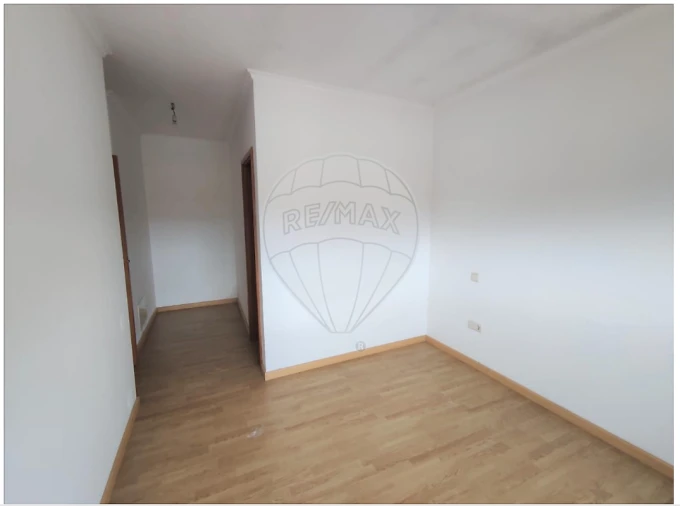Apartamento T2 para Venda em O. Azeméis, Riba-Ul, Ul, Macinhata Seixa, Madail Foto 7