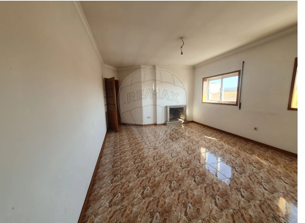 Apartamento T2 para Venda em O. Azeméis, Riba-Ul, Ul, Macinhata Seixa, Madail Foto 6