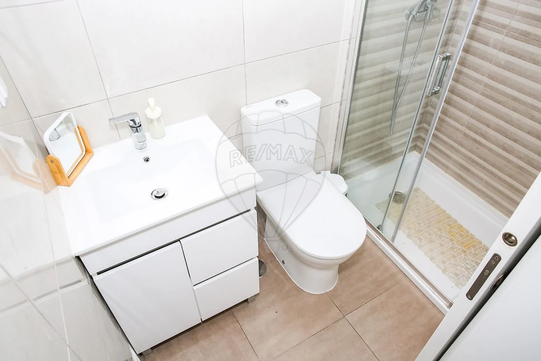 Apartamento T3 para Arrendamento em Aveiras de Cima Foto 23