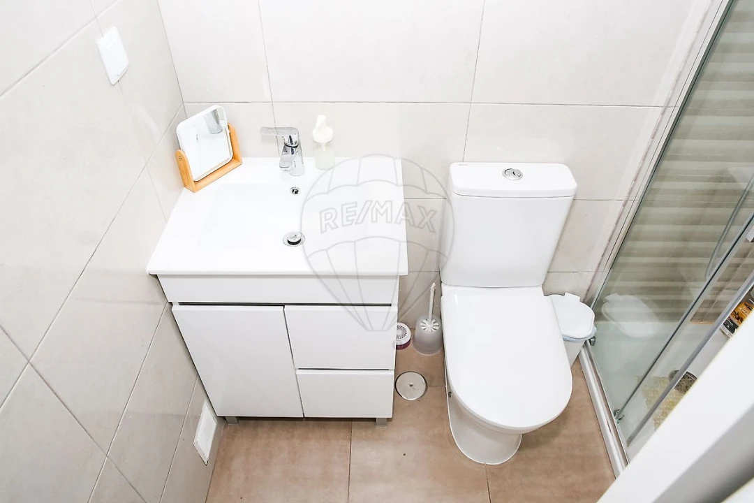 Apartamento T3 para Arrendamento em Aveiras de Cima Foto 24