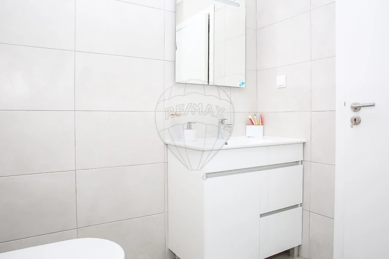 Apartamento T3 para Arrendamento em Aveiras de Cima Foto 44