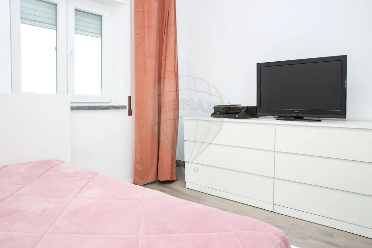 Apartamento T3 para Arrendamento em Aveiras de Cima Foto 29