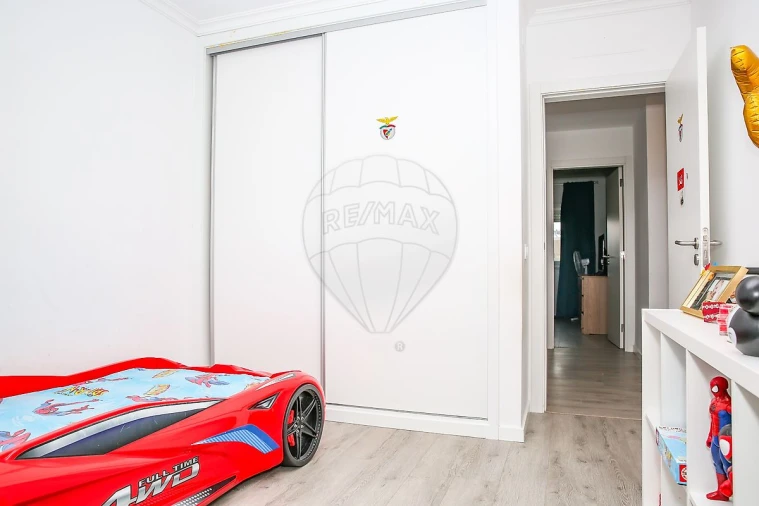 Apartamento T3 para Arrendamento em Aveiras de Cima Foto 33