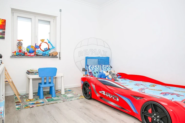 Apartamento T3 para Arrendamento em Aveiras de Cima Foto 30