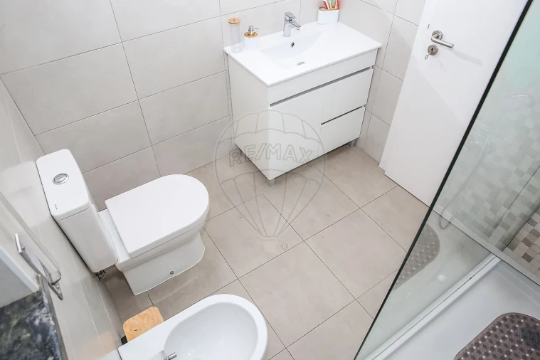 Apartamento T3 para Arrendamento em Aveiras de Cima Foto 45