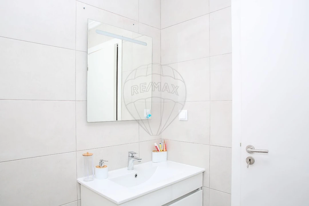 Apartamento T3 para Arrendamento em Aveiras de Cima Foto 46