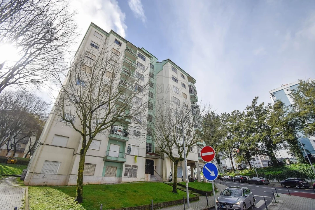 Apartamento T3 para Venda em Águas Livres Foto 26