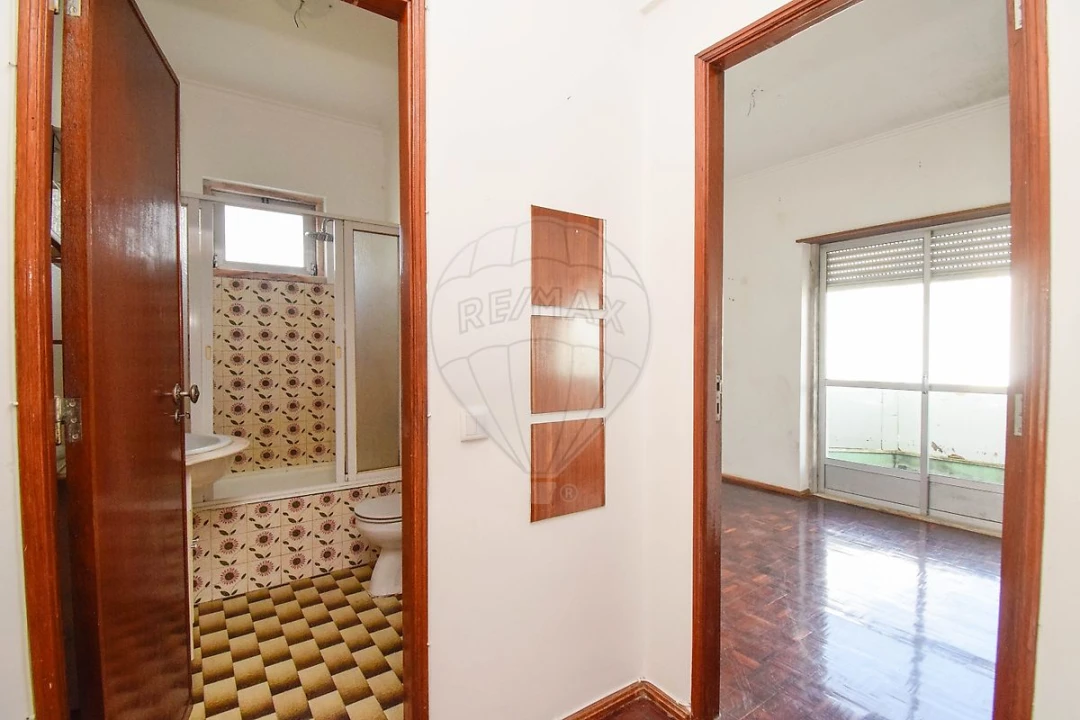 Apartamento T3 para Venda em Águas Livres Foto 14