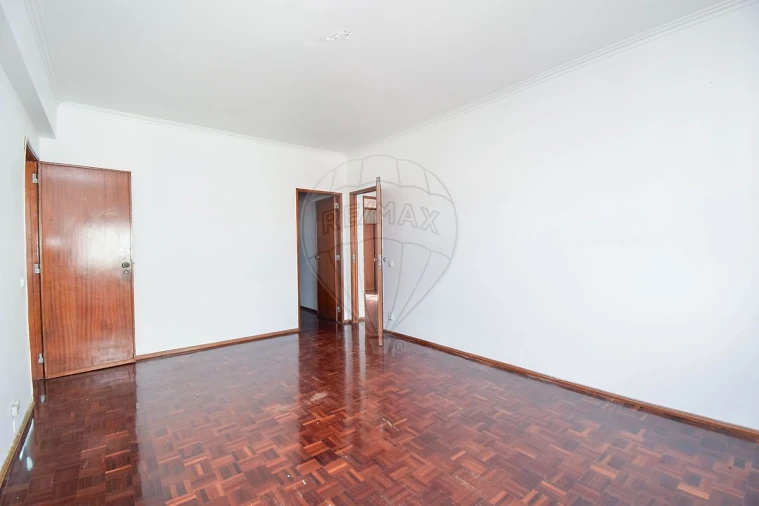Apartamento T3 para Venda em Águas Livres Foto 22