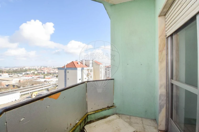 Apartamento T3 para Venda em Águas Livres Foto 7