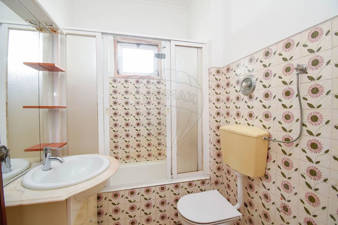 Apartamento T3 para Venda em Águas Livres Foto 15