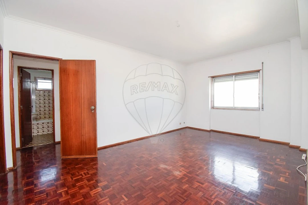 Apartamento T3 para Venda em Águas Livres Foto 20