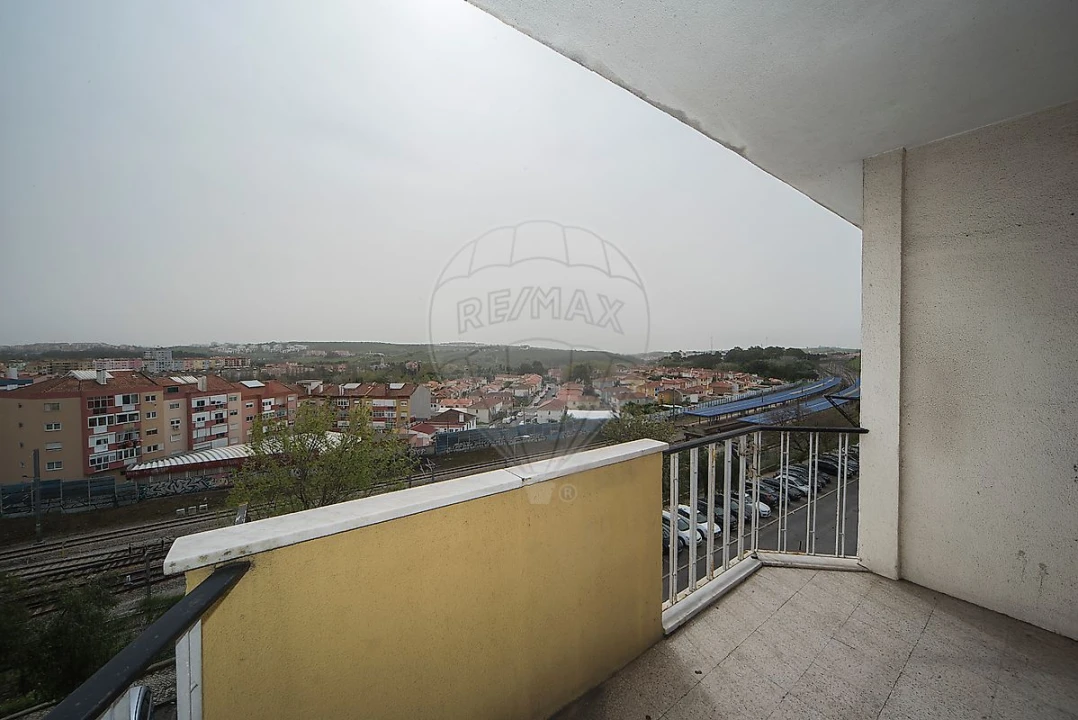 Apartamento T3 para Venda em Massamá e Monte Abraão Foto 26