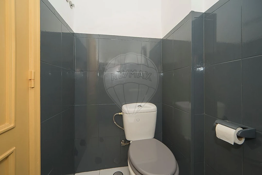 Apartamento T3 para Venda em Massamá e Monte Abraão Foto 18