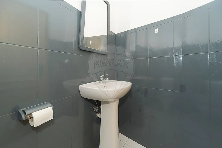 Apartamento T3 para Venda em Massamá e Monte Abraão Foto 17