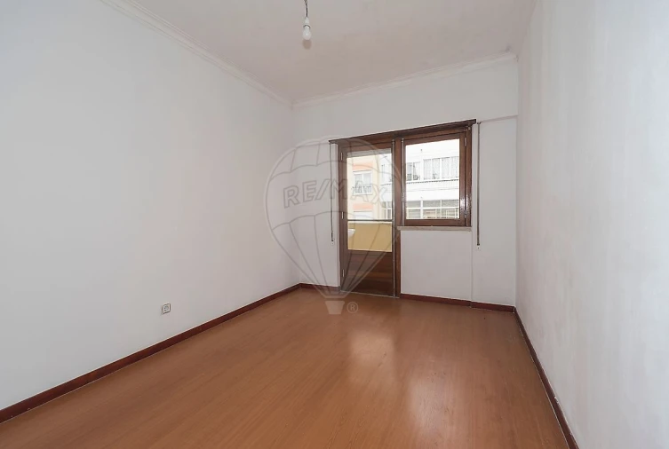 Apartamento T3 para Venda em Massamá e Monte Abraão Foto 22