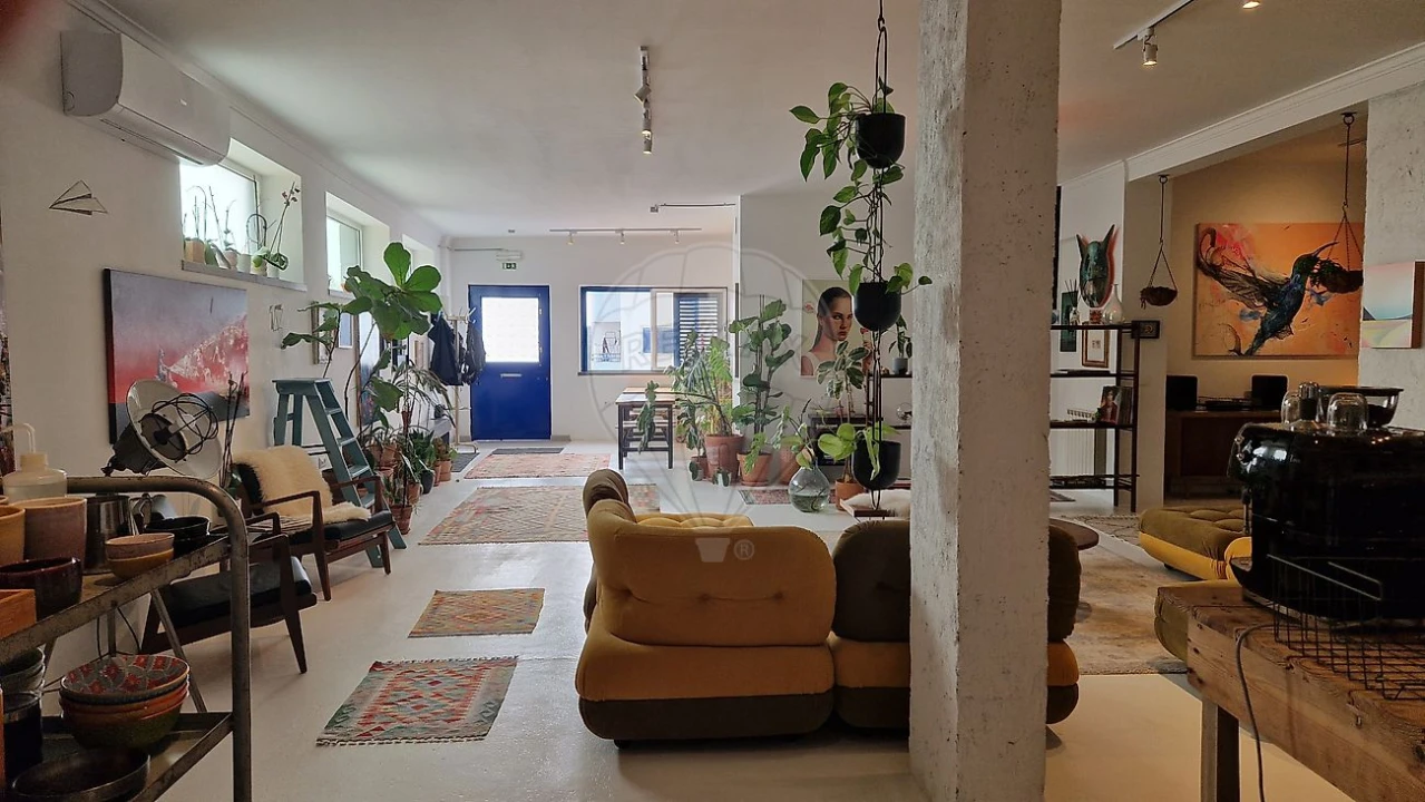 Apartamento T2 para Venda em Algés, Linda-A-Velha e Cruz Quebrada-Dafundo Foto 1