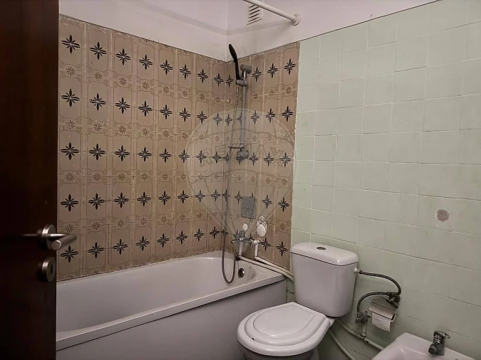 Apartamento T2 para Venda em Agualva e Mira-Sintra Foto 11