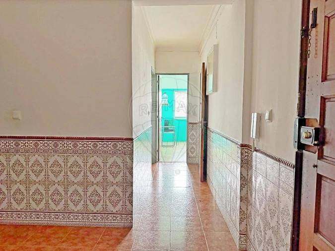 Apartamento T2 para Venda em Agualva e Mira-Sintra Foto 4