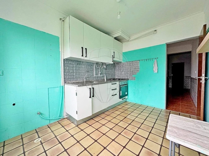 Apartamento T2 para Venda em Agualva e Mira-Sintra Foto 6