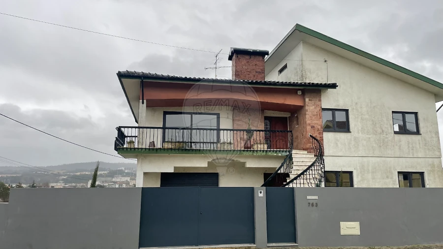 Moradia T3 para Venda em Fânzeres e São Pedro da Cova