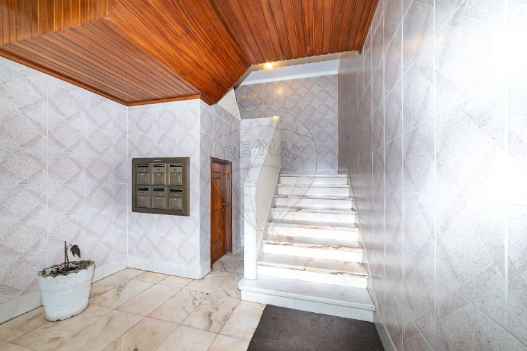 Apartamento T3 para Venda em Almargem do Bispo, Pêro Pinheiro e Montelavar Foto 27